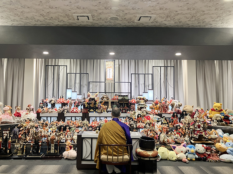香芝ホール】人形供養祭のご報告 | 【公式】泉屋メモリアルホール